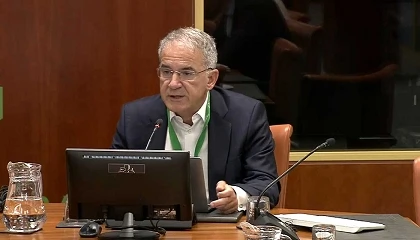 Foto de Aveq-Kimika pide “valentía” para transformar la relación entre la Administración y la industria química vasca