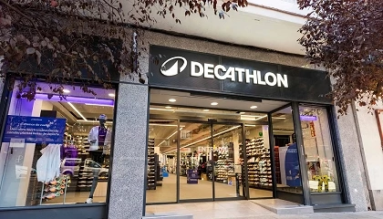 Foto de Decathlon abre una nueva tienda en el barrio de Sants