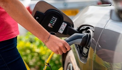 Foto de El Gobierno presenta un plan para la implantación de infraestructura de combustibles alternativos