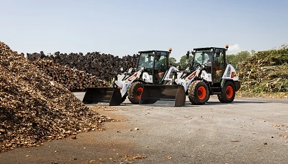 Foto de Bobcat presenta las nuevas cargadoras compactas de ruedas L100 y L85 actualizada en GaLaBau