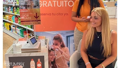 Foto de Clarel invita a pasar gratis la “ITV del cabello” para recuperar el pelo tras el verano