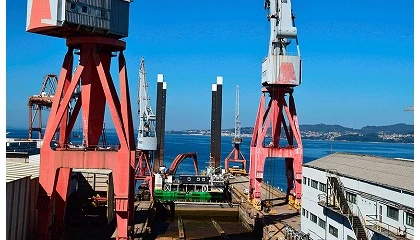 Foto de Dos colosos del sector offshore recalan en Astilleros San Enrique