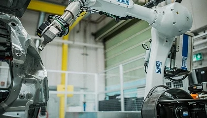 Foto de Dürr presenta la segunda generación de su plataforma robótica EcoRS para el taller de pintura