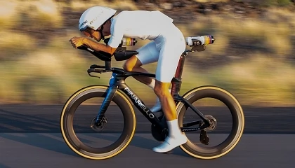 Foto de Pinarello estrena la impresionante Bolide F TR para triatl�n
