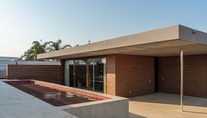Foto de Una residencia donde los materiales dialogan con la luz