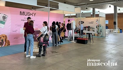 Foto de Mascoting by Musky reúne a 1.200 personas en su primera edición en Madrid y reivindica un nuevo espacio de encuentro por el bienestar animal