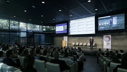 Foto de M�s de 150 expertos analizan los retos de la investigaci�n frente a enfermedades emergentes