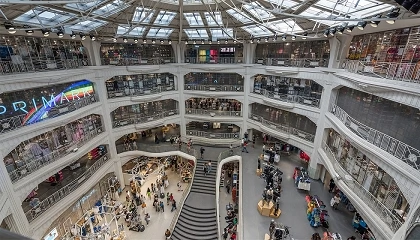 Foto de La afluencia a centros comerciales en España aumenta un 3,1% el mes de septiembre
