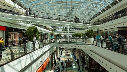Foto de La afluencia a los centros comerciales espa�oles crece un 3,1% en septiembre