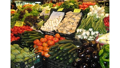 Foto de Responsabilidad de un encargado de almacn de frutas y verduras