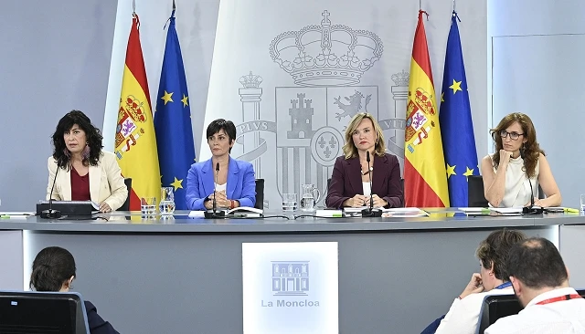 Foto de El Gobierno impulsa la modernizaci�n industrial de la defensa con nuevos pr�stamos estrat�gicos