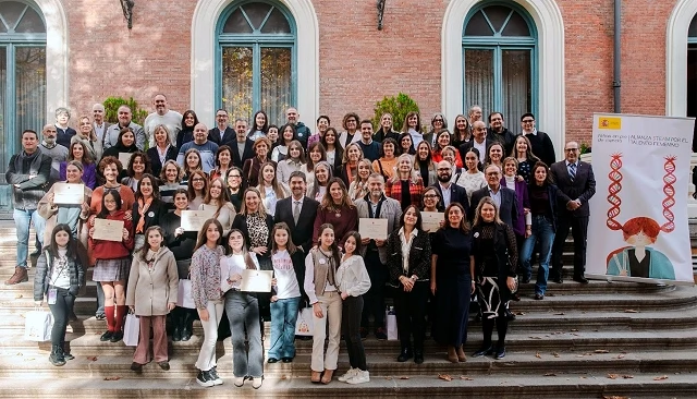 Foto de El Ministerio concede los Premios STEAM a proyectos educativos que fomentan la ciencia y la tecnología entre las niñas