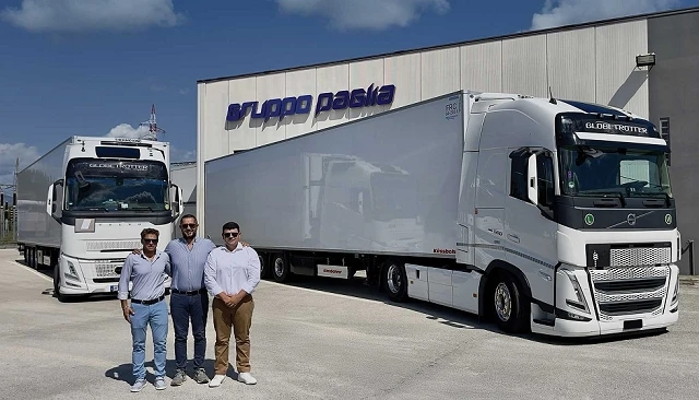 Foto de El Grupo Paglia refuerza su flota farmac�utica con los nuevos Double Deck de K�ssbohrer