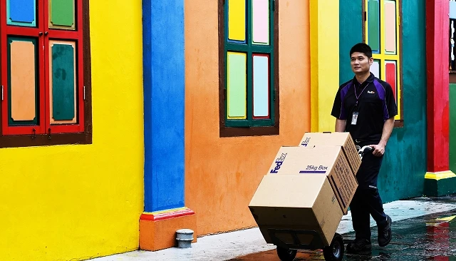 Foto de FedEx ayuda a los exportadores a sortear la complejidad aduanera y log�stica