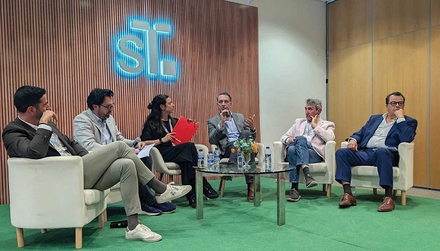 Foto de Interempresas modera en Salamanca Tech un debate sobre cómo crecer sin perder la identidad del producto