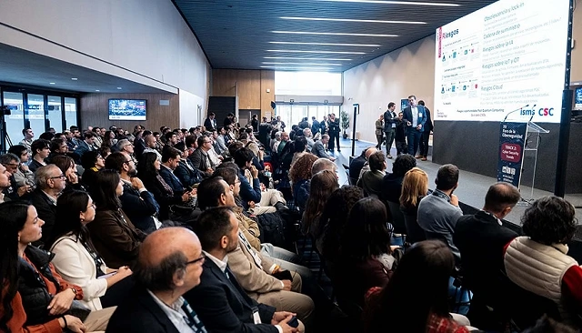 Foto de Empresas y CISOs refuerzan la gobernanza de la IA ante nuevas amenazas
