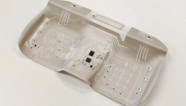 Foto de Eurecat presenta el primer prototipo de panel interior de cabina aeronáutica fabricado con plastrónica