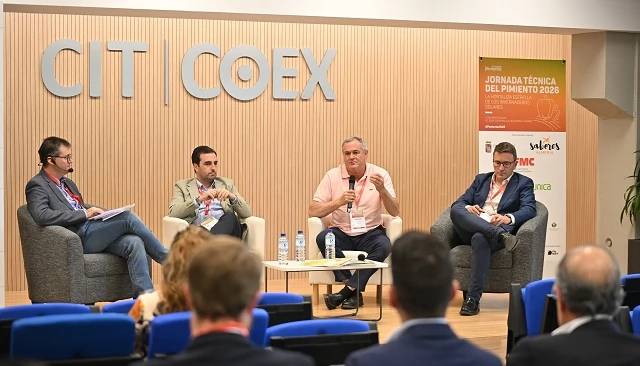 Foto de Mesa redonda 'Sinergias e innovaci�n para fomentar el consumo de pimiento'