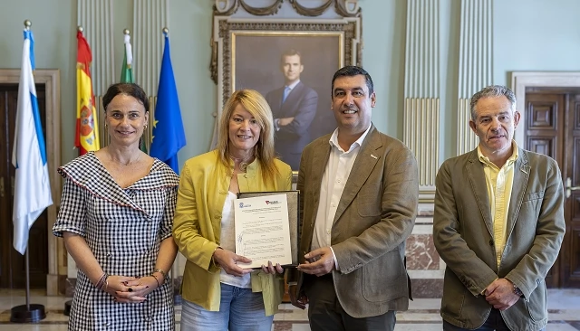 Foto de El Ayuntamiento de Huelva renueva su compromiso con el XI Congreso Internacional de Frutos Rojos