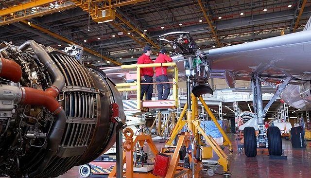 Foto de Iberia buscar certificadores para reforzar el mantenimiento en línea de su flota