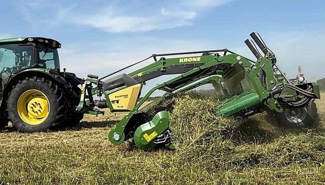 Foto de Swativo T 1040 Pro: Krone entra en el hilerado de cintas