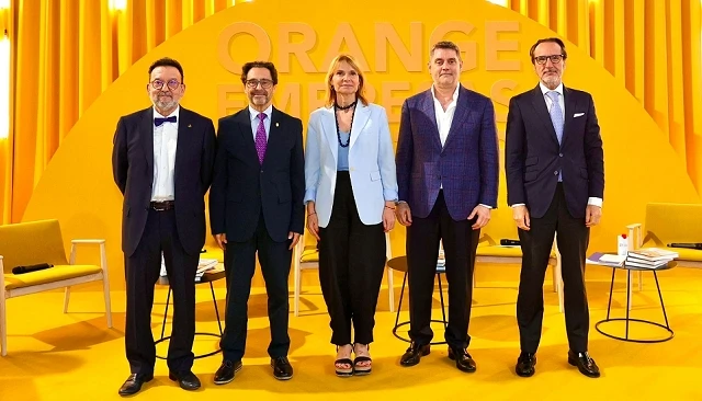 Foto de �Log�stica para todos� acerca el sector a la sociedad con una obra divulgativa presentada en el SIL Barcelona