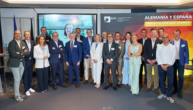 Foto de Birgit Zondler, gerente de GEZE Iberia, nombrada vicepresidenta de la Cámara de Comercio Alemana para España (AHK España)