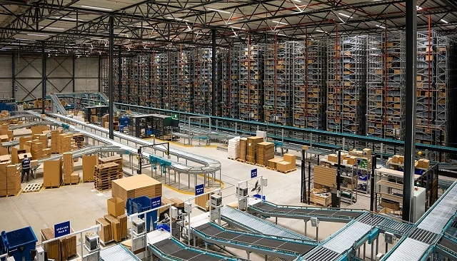 Foto de DSV automatizará su centro logístico de Venlo con cerca de 100 robots Skypod de Exotec
