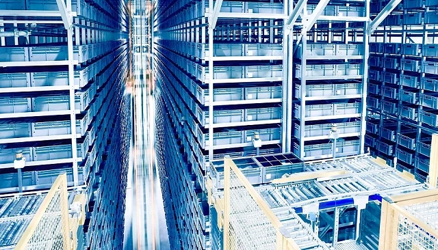 Foto de El papel de la automatizaci�n industrial en la intralog�stica moderna: c�mo SMC impulsa la eficiencia del flujo de materiales