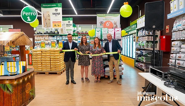 Foto de Tiendanimal refuerza su presencia en Vigo con la ampliaci�n de su tienda en Vialia hasta cerca de 530 m�