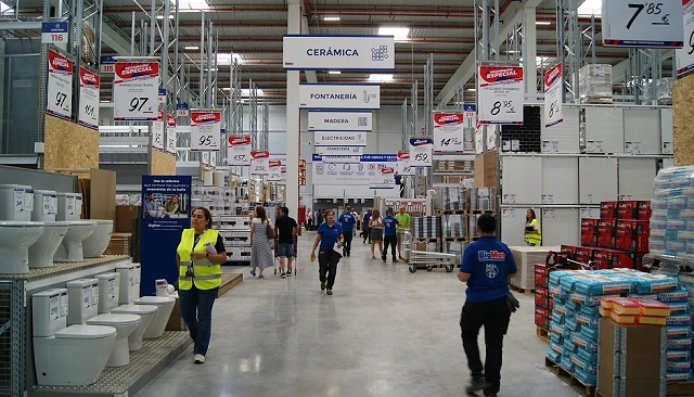 Foto de BigMat abre su nueva tienda de Getafe que combina superficie comercial, zona drive-in y plataforma logística