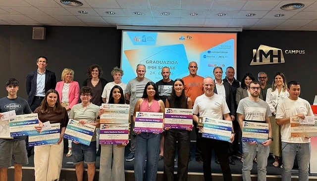 Foto de IMH entrega los diplomas de FP y reconoce a los premiados de la 24� edici�n de los Premios IMH