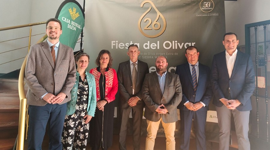Foto de Sierra M�gina re�ne al sector ole�cola en Jimena y premia la calidad de sus aceites en la XXVI Fiesta del Olivar