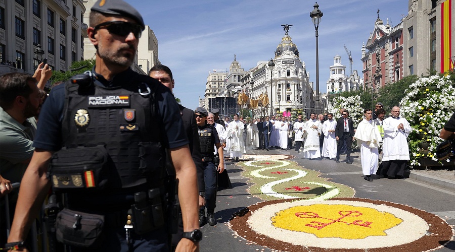 Foto de Interior activa un despliegue policial sin precedentes durante la visita de Le�n XIV a Espa�a
