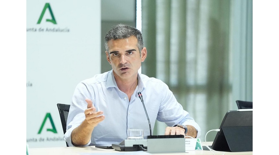 Foto de Ram�n Fern�ndez-Pacheco contin�a al frente de la agricultura andaluza