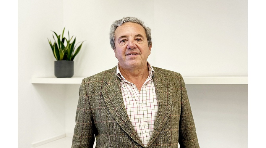 Foto de Entrevista a Jos� Antonio Garc�a de Tejada, responsable del grupo de Oleaginosas de ANOVE