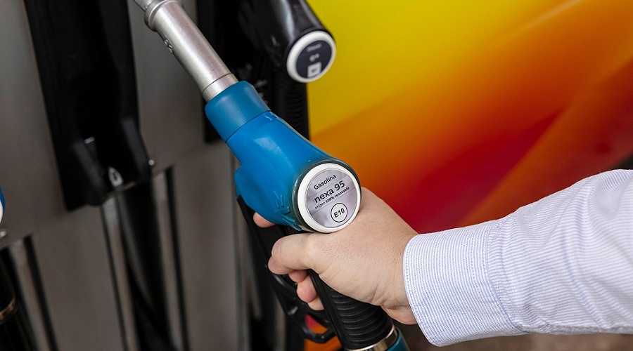 Foto de Repsol, Toyota, BMW y Bosch lanzan un proyecto piloto con veh�culos impulsados por gasolina 100% renovable