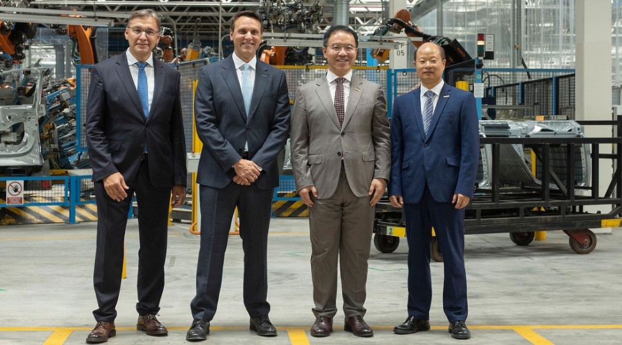 Foto de Ford y Geely Auto crear�n una empresa conjunta para fabricar cinco nuevos veh�culos en la planta de Valencia