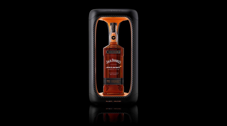 Foto de Hunter Luxury convierte un elemento de la F�rmula 1 en un estuche para una edici�n limitada de Jack Daniel�s