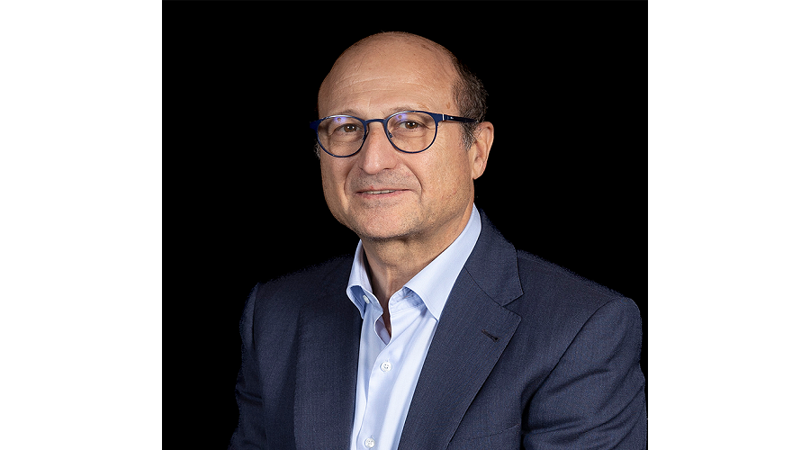 Foto de Entrevista a Luis Lopezbarrena, presidente de la Asociaci�n de Fabricantes de Material El�ctrico