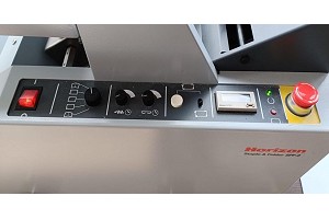 Plegadora /grapadora HORIZON