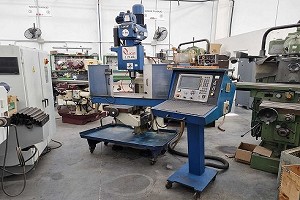 LAGUN 3 PLUS Fresadora de Torreta CNC - 1998