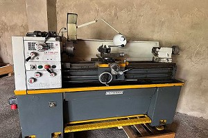 OPTIMUM - Torno de husillo de adelantado y tir�n