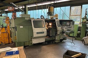 OKUMA - LC20 - torno CNC con contrapunto m�vil