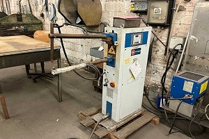 M�quina de soldadura por puntos CEA ZP 28