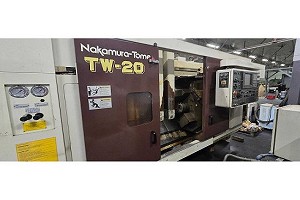 NAKAMURA TOME TW20 MM torno CNC de doble husillo con herramientas motorizadas