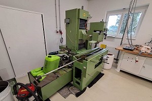 ELB - EB 3 - 1986 - M�quinas de rectificado superficial