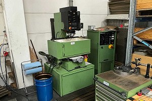 MECRODE Minim m�quina EDM de hundimiento manual de troquelados