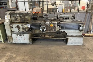 Torno de banco Arad SN400-1000 de 1967