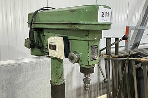 M�quina de perforaci�n de columna Huvema HU 30P de 1979